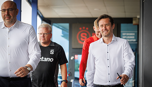 Rosický ve Spartě zůstává, klub ale slibuje výraznou přestavbu: Sezonu jsme domrvili