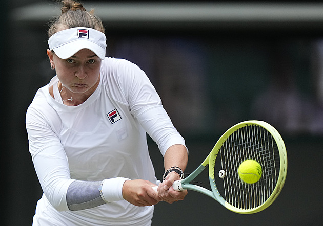 ONLINE: Krejčíková hraje semifinále Wimbledonu, bojuje s Rybakinovou