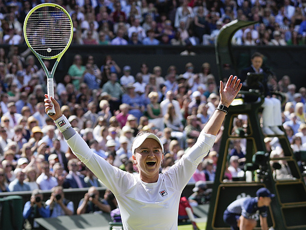 Krejčíková se po triumfu ve Wimbledonu vrátila v žebříčku do elitní desítky