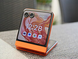 Motorola Razr 50