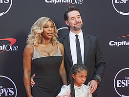 Serena Williamsová, Alexis Ohanian a jejich dcera Olympia na udílení cen ESPY v...