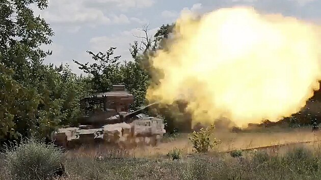 Rusk tank v Donbasu. Snmek ruskho ministerstva obrany (16. ervence 2024)