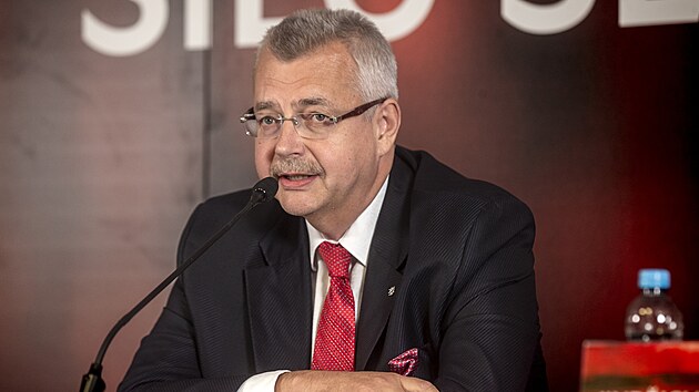 Jaroslav Tvrdík na tiskové konferenci p�ed za�átkem nové sezony.