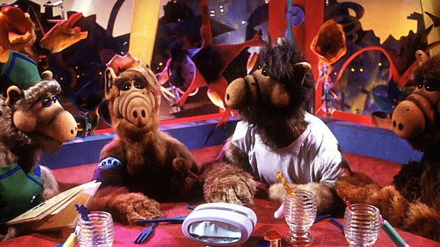 Ze seri�lu Alf