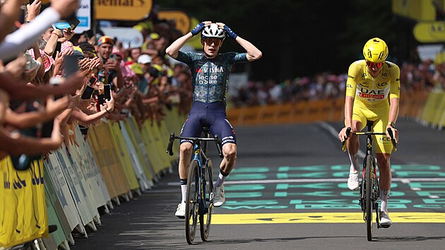 Dánský cyklista Jonas Vingegaard (Visma) nev��í vít�zství v 11. etap� Tour de...
