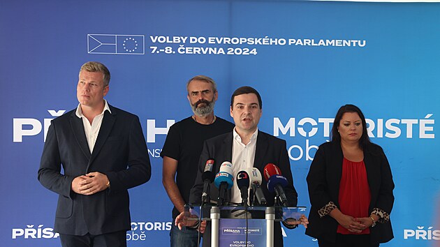 Filip Turek a Nikola Bartek z uskupen Psaha a Motorist sob se v Evropskm parlamentu pipoj k nov frakci Patrioti pro Evropu. Tato frakce m vechny hodnoty shodn s memorandem naich dvou stran, kter ns vyslaly do eurovoleb, sdlil Turek. (10. ervence 2024)