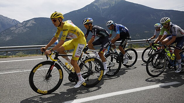 Tadej Poga�ar v devaten�ct� etap� Tour de France.