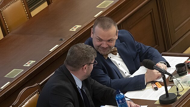 Ministr kultury Martin Baxa z ODS ve Snmovn pi jednn o nvrhu zvit msn poplatky pro eskou televizi a esk rozhlas (11. ervence 2024)