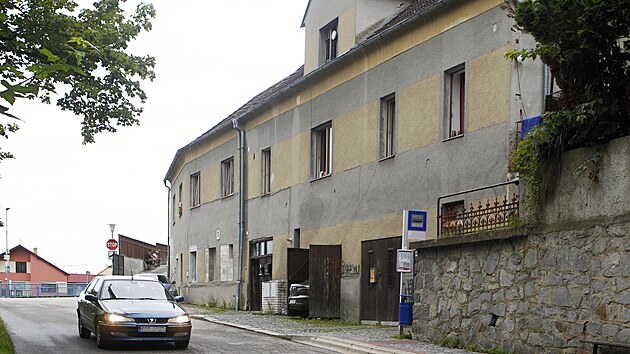 Dm s destkami romskch njemnk bud v Borov nad Vltavou obavy.