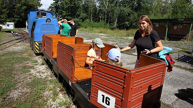 Dr�ha Kate�ina u p��rodn� rezervace Soos voz� turisty o pr�zdnin�ch ka�d� v�kend. (13. �ervence 2024)