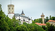 Areál Romberku. Prodávaná budova je úpln vpravo. íká se jí Horní zámek.