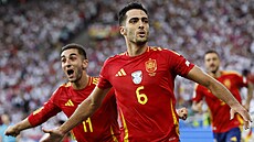 panl Mikel Merino oslavuje vstelenou branku proti Nmecku.