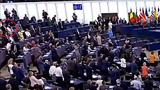 Kdo se bude po volbách do Sn�movny radovat víc?