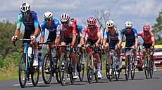 Desetilenný únik lape v jedenácté etap Tour de France. Na ele Bruno...