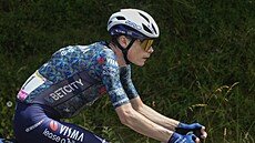 Lídr týmu Visma Jonas Vingegaard v sedle b�hem jedenácté etapy Tour de France