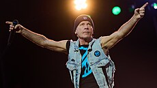 Zpvák slavných Iron Maiden, Bruce Dickinson, byl hvzdou jubilejní 20. Masters...
