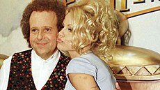 Richard Simmons s Pamelou Andersonovou (1999)