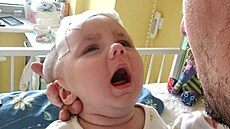 Karolínka po útoku matky