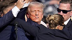 Agenti tajné sluby pomáhají prezidentskému kandidátovi Donaldu Trumpovi z...