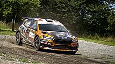 Posádka Dominik Stíteský a Jií Hovorka s vozem koda Fabia RS Rally2 na...