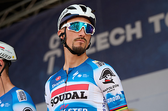 Cyklista Julian Alaphilippe z týmu SoudalQuick-Step ped startem druhé etapy...