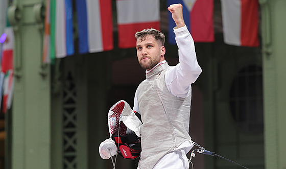 �eský �ermí� Alexander Choupenitch se raduje z postupu mezi �estnáct nejlep�ích...