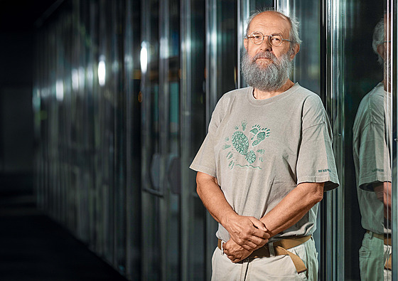 Jazykov�dec Karel Oliva