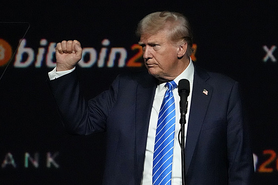 Donald Trump na konferenci Bitcoin 2024 (29. �ervence 2024).