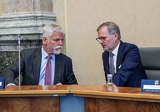 Prezident Petr Pavel a premiér Petr Fiala
