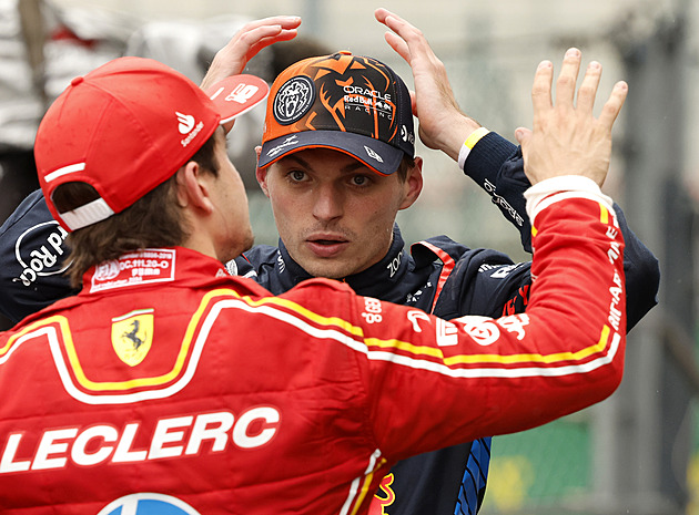 Deštivou kvalifikaci v Belgii ovládl Verstappen, ale první vyjede Leclerc
