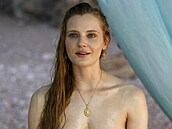 Hereka Sofja Lebedva jako Elena v seriálu Vikingové: Valhalla (2024)