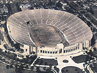 Na stadion v Los Angeles se velo neuvitelných 125 tisíc lidí.