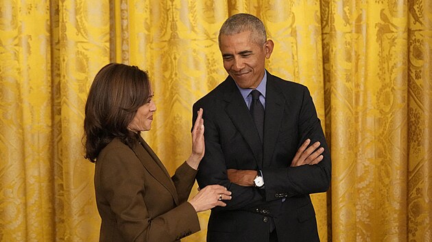 Kamala Harrisová a Barack Obama (5. dubna 2022)