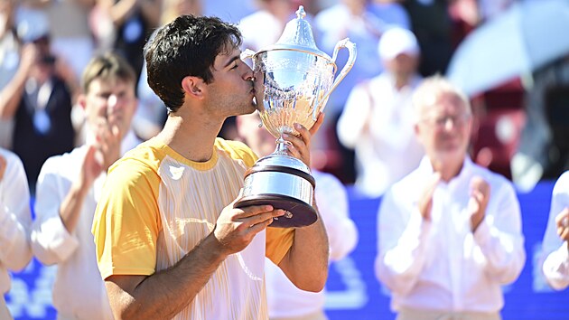 Muchová, Palermo'da şampiyonluğu kazanamadı ve son mücadeleyi üç sette kaybetti.