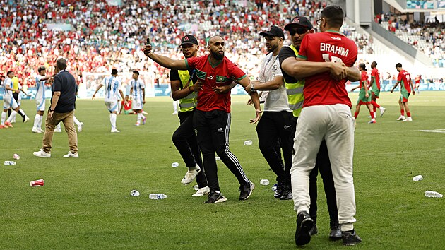 Poadatel pacifikuj marock fanouky, kte bhem utkn olympijskho turnaje...