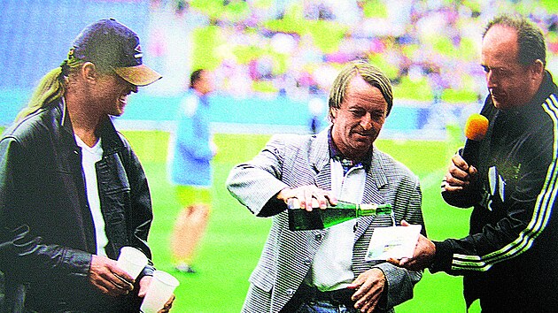 Savaştan önce vurun.  Kabáti, Sparta'dan önce Teplice'de yeni bir marş sunacak