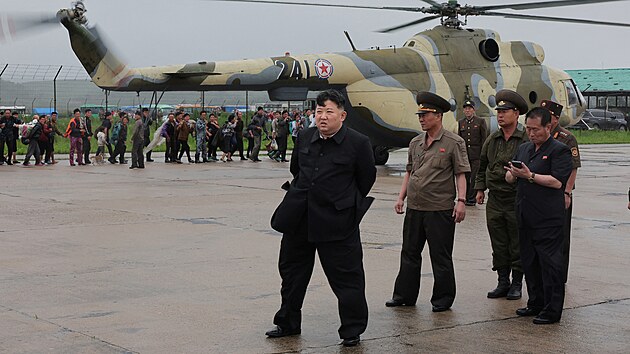 Severokorejsk� v�dce Kim �ong-un kv�li siln�m z�plav�m vyhl�sil stav nouze. (29. �ervence 2024)