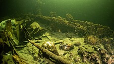 Tým polských potáp, kteí pátrají po vracích lodí v Baltském moi, hlásí...