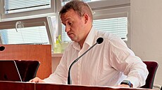 Souasný starosta Lomu Vladimír Urban v jednací síni ústeckého krajského soudu...
