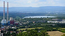 Jezero Milada. Vodní plocha, která vznikla zatopením bývalého hndouhelného...