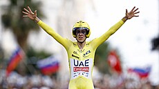 �AMPION. Tadej Poga�ar korunuje celkové vít�zství Tour triumfem v záv�re�né...
