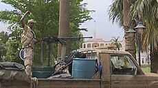 �lenové polovojenských Jednotek rychlé podpory (RSF), které v Súdánu bojují s...