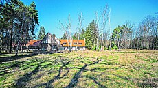 Koupit si dm s pozemkem, nebo jenom pozemek a stavt podle vlastních pedstav?...