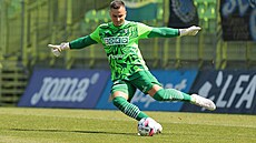 Branká� Milan Knobloch p�i své premié�e za Karvinou. Dostal t�i góly od Liberce...