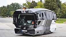 Vozidlo pohánné elektromotorem o výkonu 30 koní, které me jet rychlostí a...