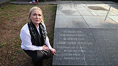 Ministryn obrany Jana ernochová (ODS) navtívila Ukrajinu a uctila památku...