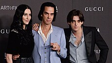 Nick Cave s man�elkou Susie a synem Earlem (2019)