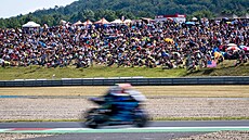 Most, 21. 7. 2024, Autodrom Most, mistrovství svta superbik. Divácký svah.
