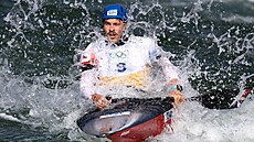 �eský kanoista Luká� Rohan b�hem finálového slalomu olympijského závodu.