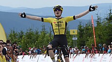 Britský jezdec Thomas Gloag ze stáje Visma Lease a Bike ovládl etapu Czech Tour...